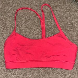 Flow Y Bra Nulu *Light
Support, A-C Cups (in color lip gloss)